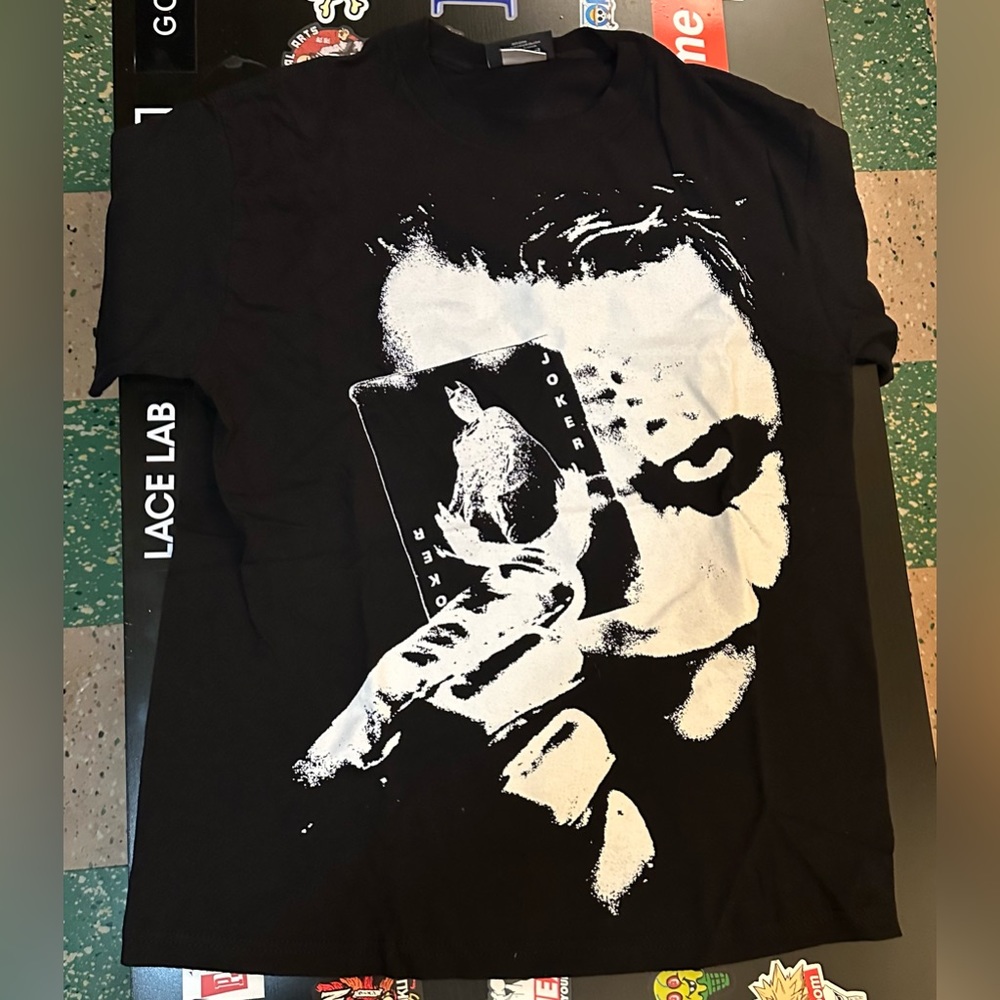 Men’s The Hundreds T-Shirt size Medium